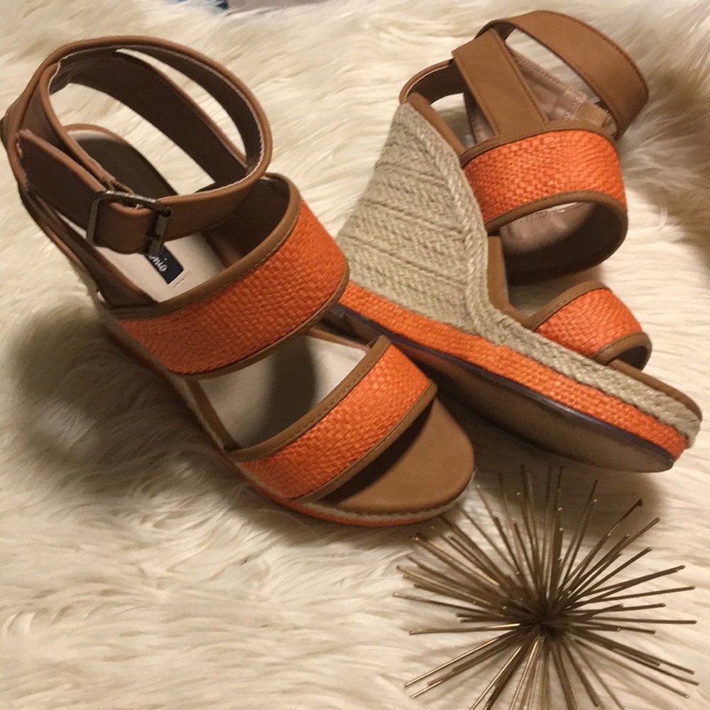 Really nice platform sandals